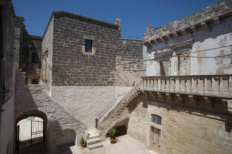 HISTORIA- Dimore Storiche Corte Chiesa Corigliano dʼOtranto Exterior foto